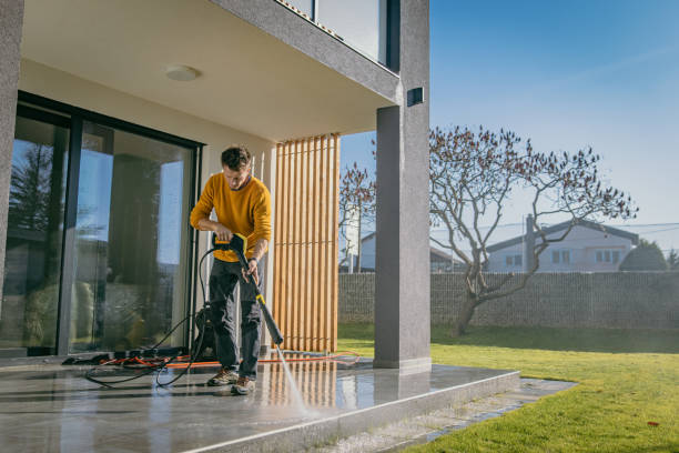 Animal Enclosure Cleaning in San Diego, CA